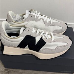 New Balance 327